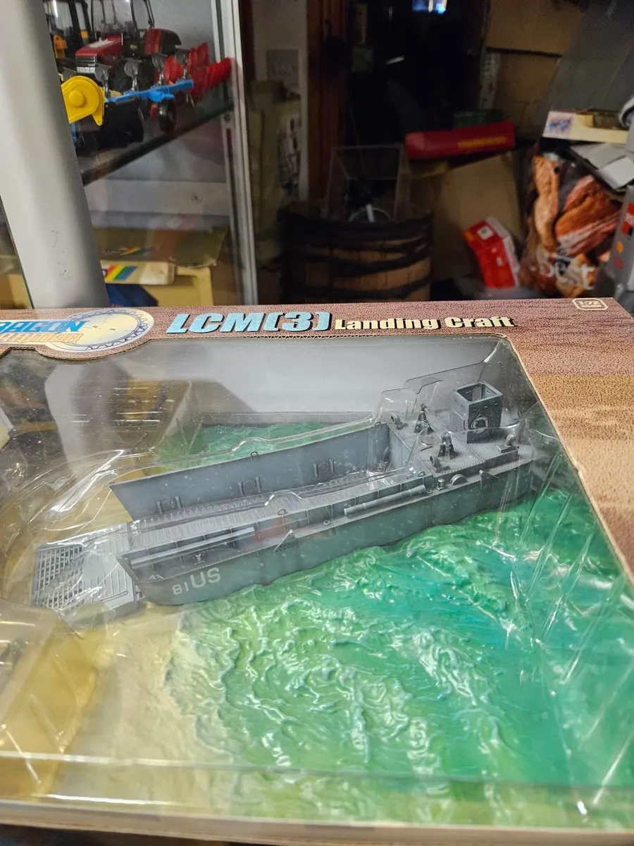 Corgi Forces of Valor American WW2 Landing Craft - Image 2