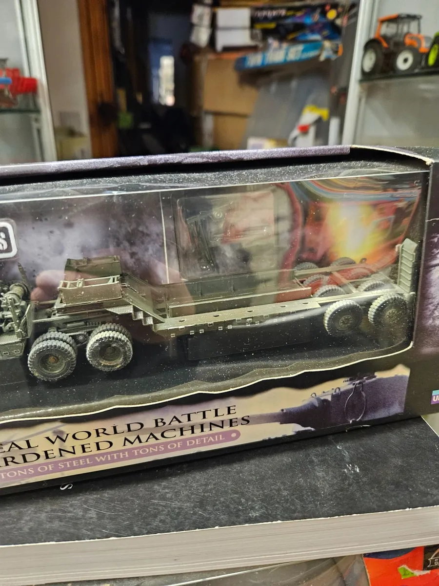 Corgi Forces of Valor American WW2 Tank Transporte - Image 3