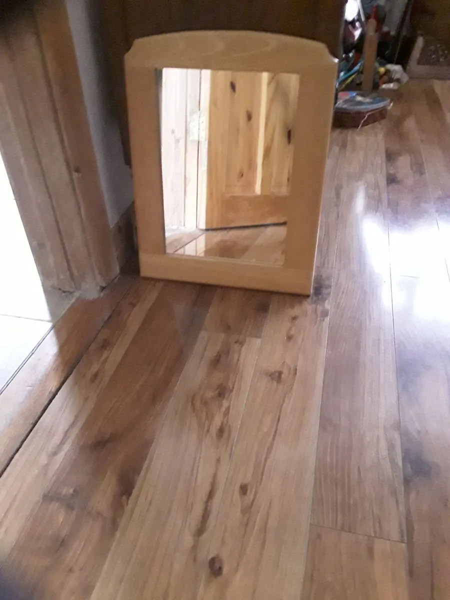 Solid pine bathroom mirror new condition - Image 2