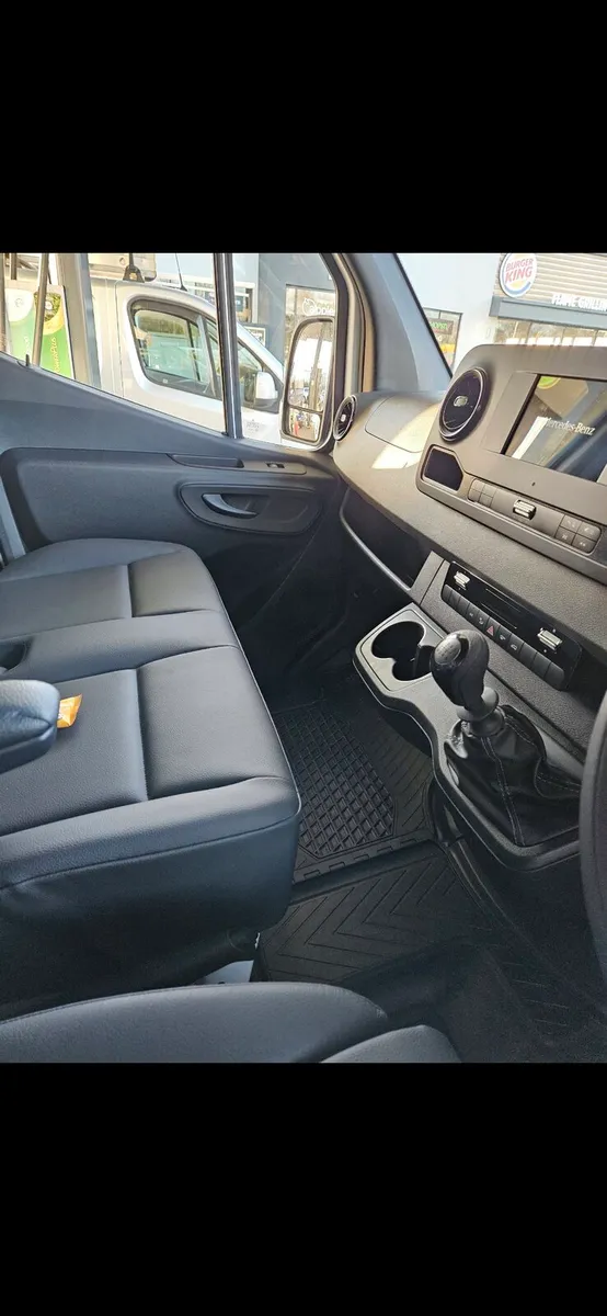 Mercedes Sprinter - Image 3