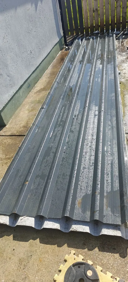 Roofing tin - Image 1