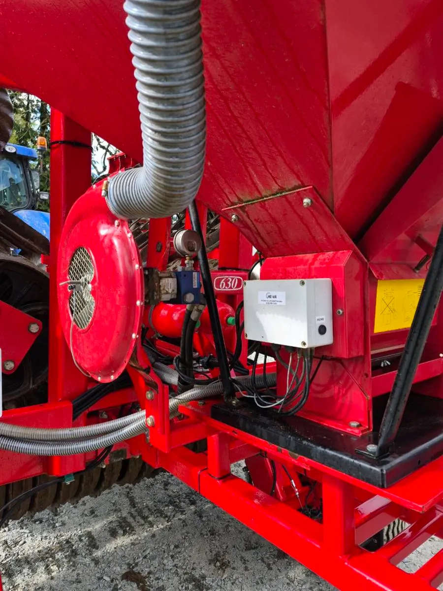 Heva 630 disc roller seeder/paddles - Image 4