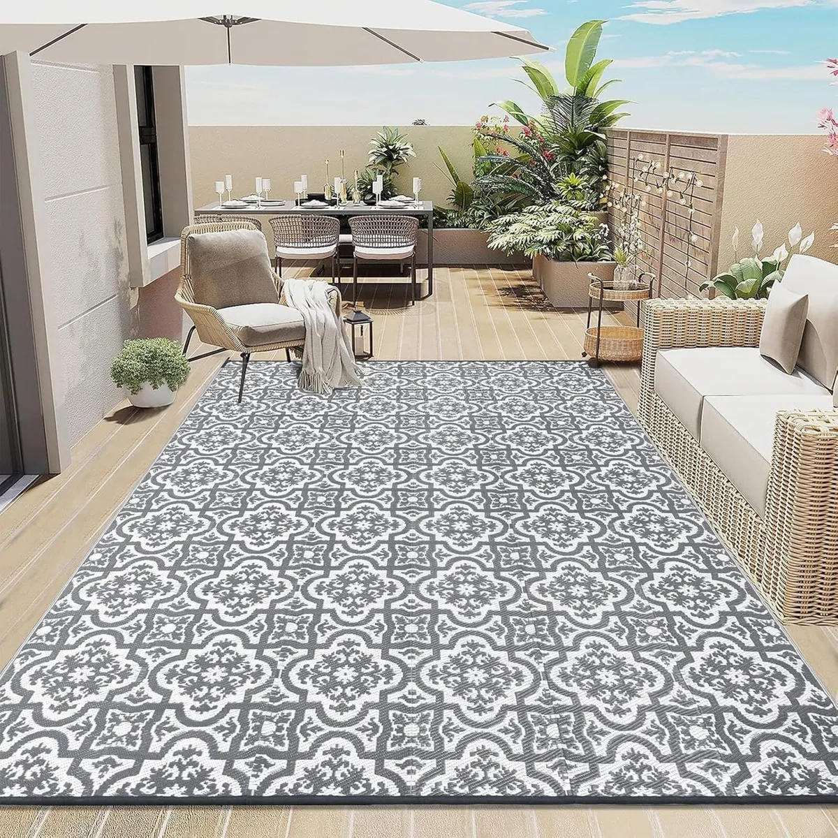 Large Outdoor Rug for Garden 240x300cm Waterproof - Image 3