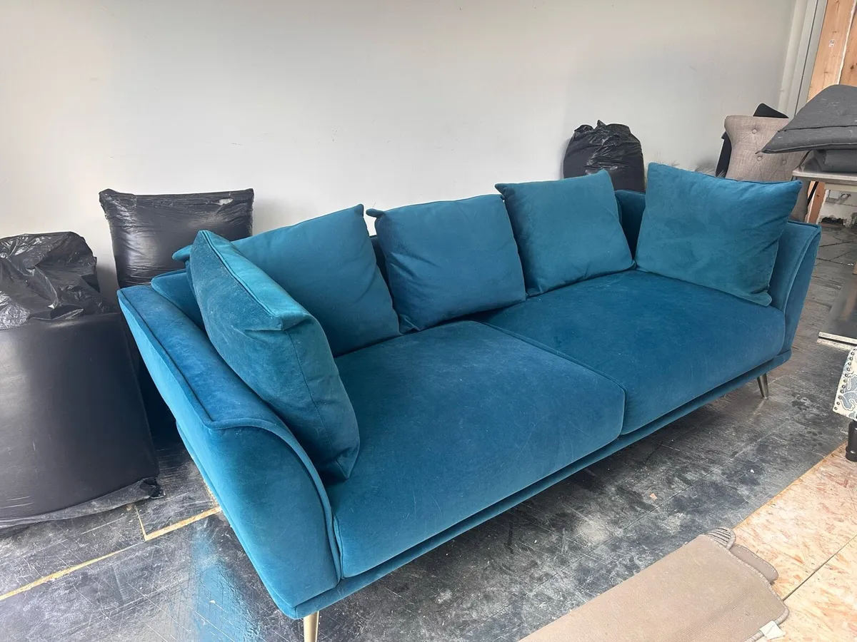 Teal couch - Image 2