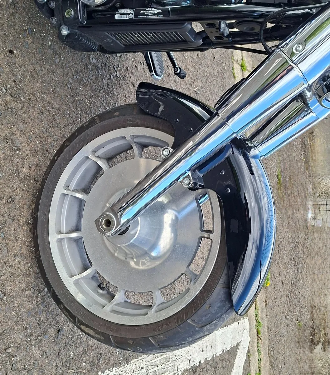 HARLEY DAVIDSON FATBOY 2024 - Image 4