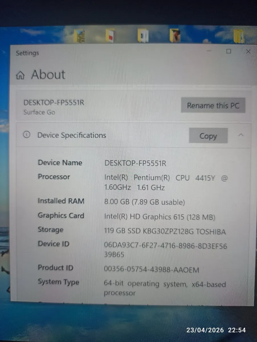 Microsoft Surface Go 10" Tablet / 8GB RAM / 128GB - Image 3