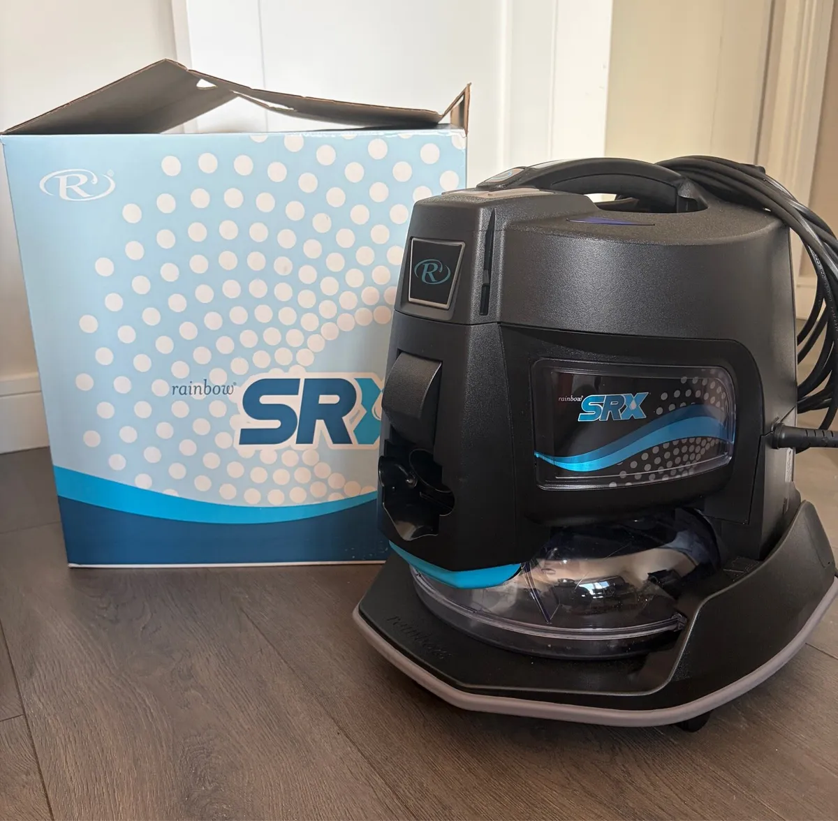 Rainbow Srx Vacuum Cleaner - Image 1