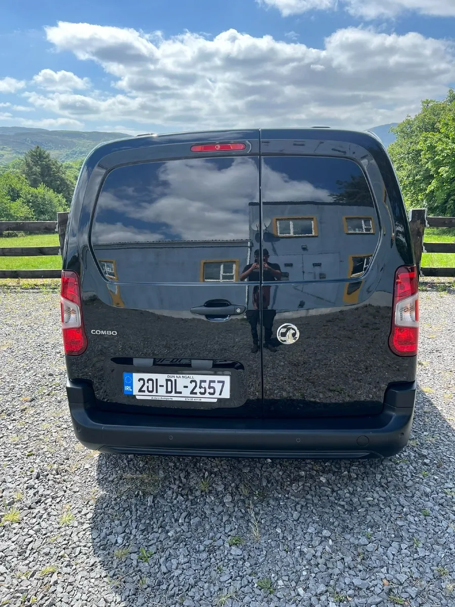 Vauxhall Combo 2020 Black - Image 4