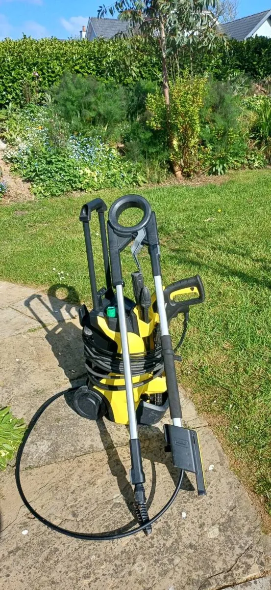 Karcher 4 powerwasher + attachments - Image 3