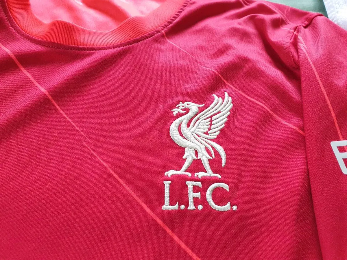 Liverpool Football Club Home Jersey 2021 to 2022 S - Image 3