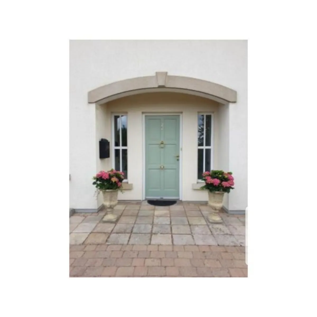 Georgian Urn – EG011 - Image 1