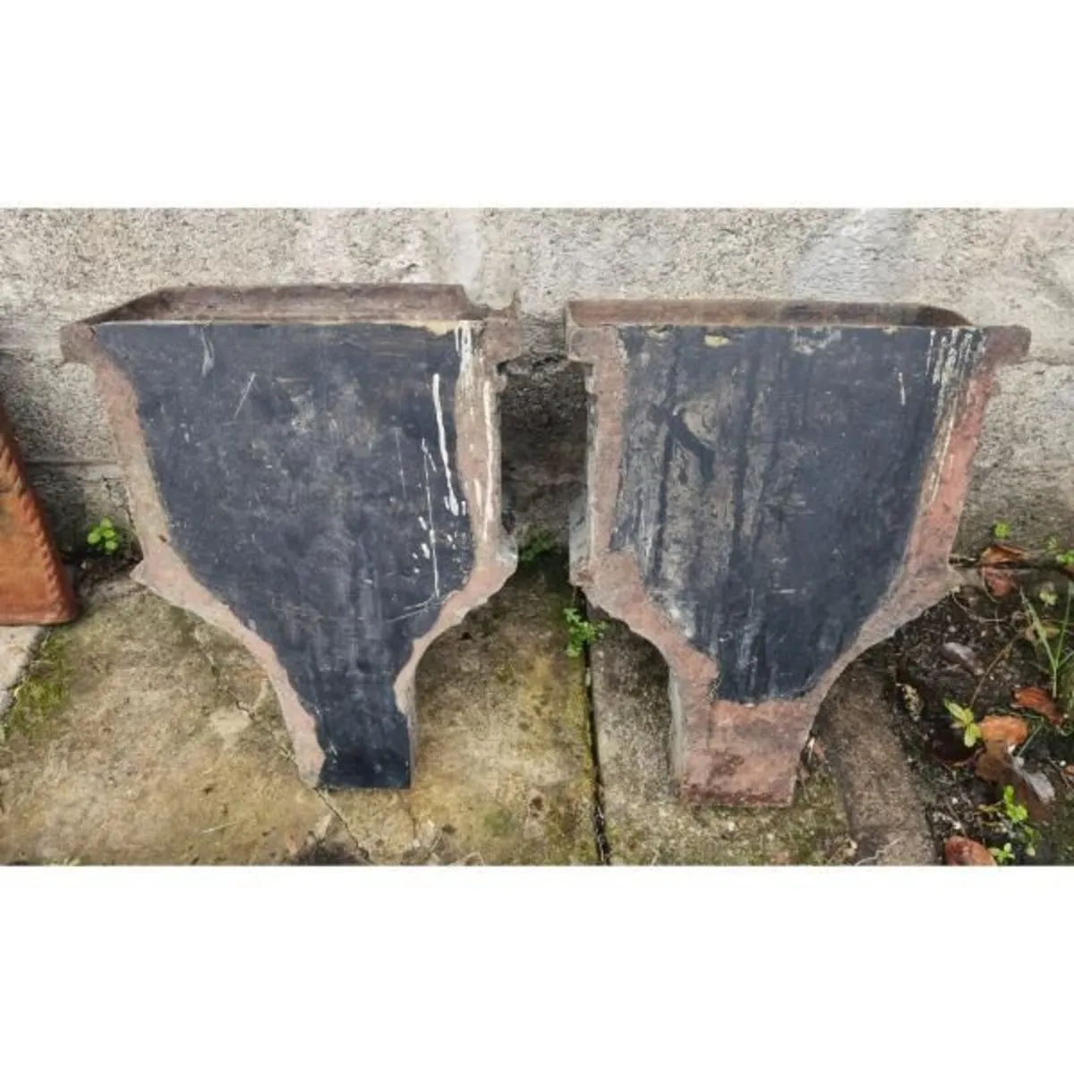 Pair of Cast Iron Hoppers KAS1137 - Image 4