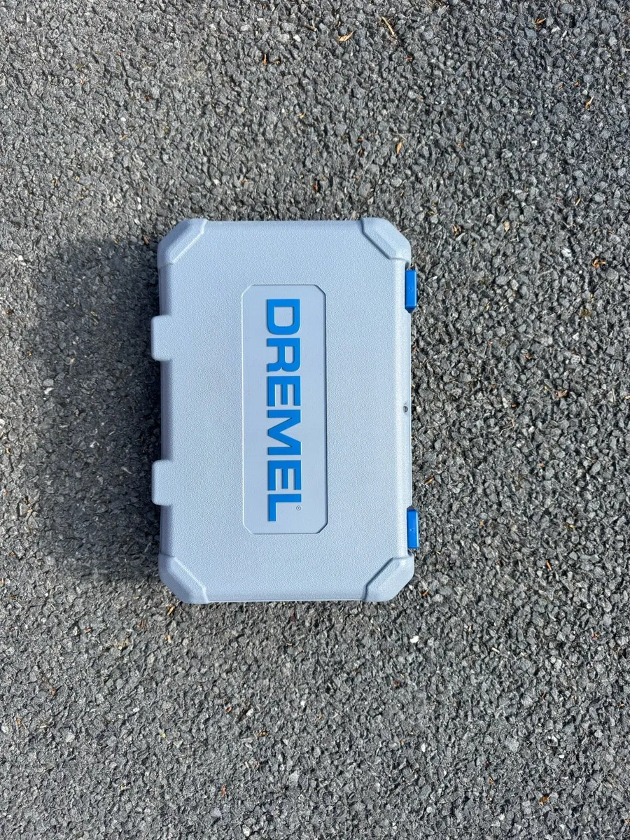 Dremel 8220 - Image 1