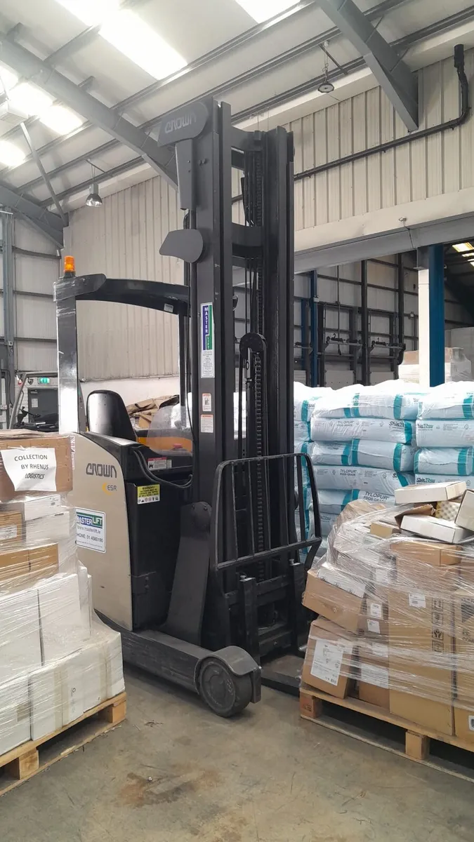 2 X  Crown Reach trucks 2013. 15000 for both - Image 2