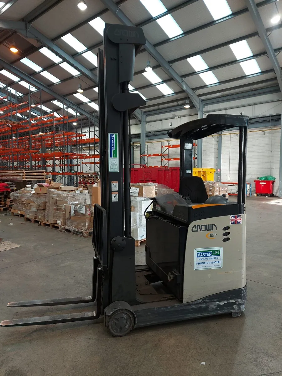 2 X  Crown Reach trucks 2013. 15000 for both - Image 4