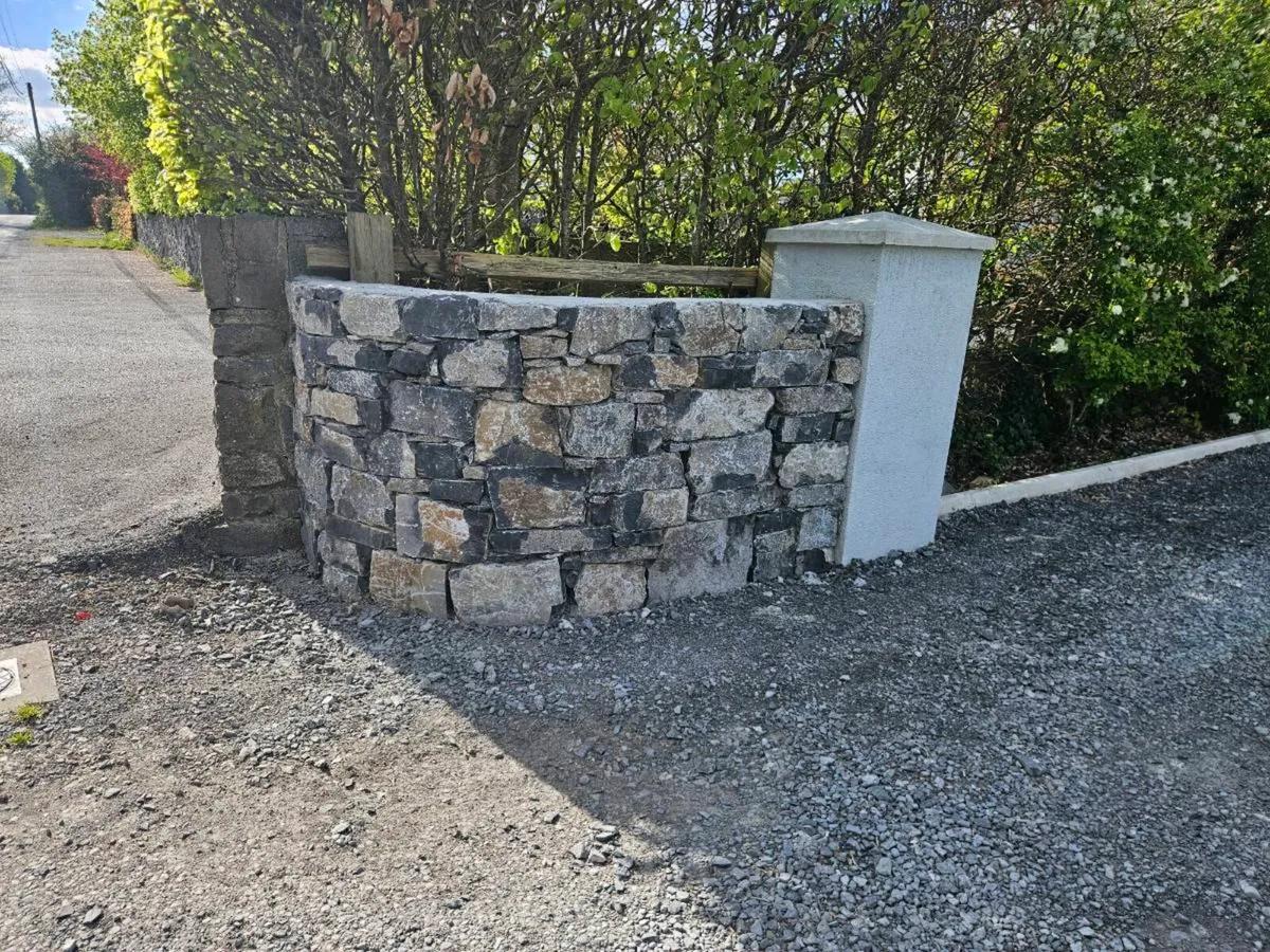 Building Stone - Image 1