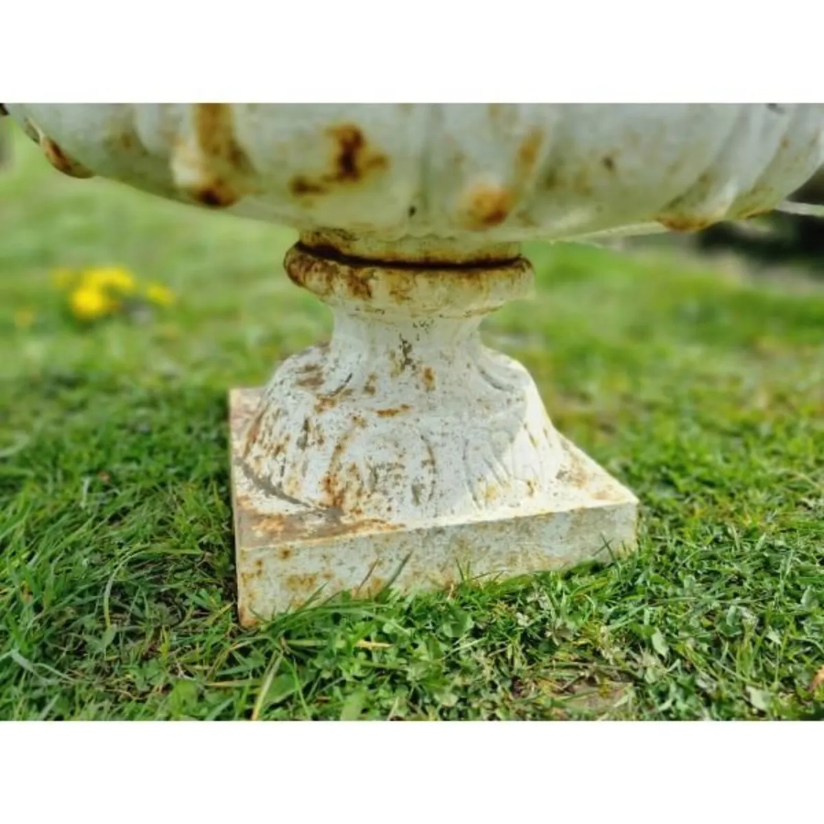 Urn Large Handles H352 - Image 3