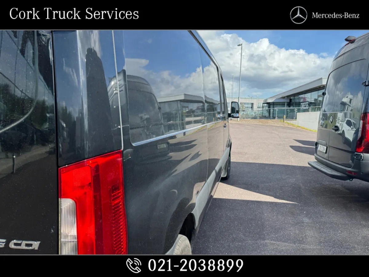 Mercedes-Benz Sprinter 215/39 FWD 6DR - Image 2