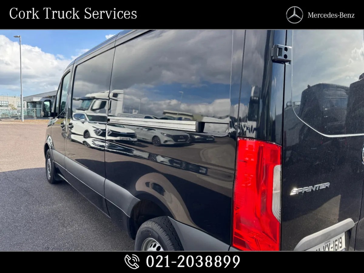 Mercedes-Benz Sprinter 215/39 FWD 6DR - Image 3