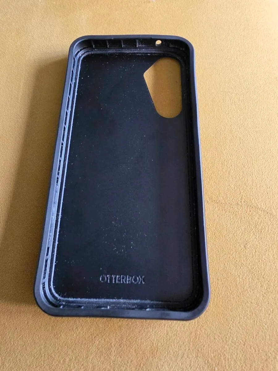 Samsung mobile phone - Image 4