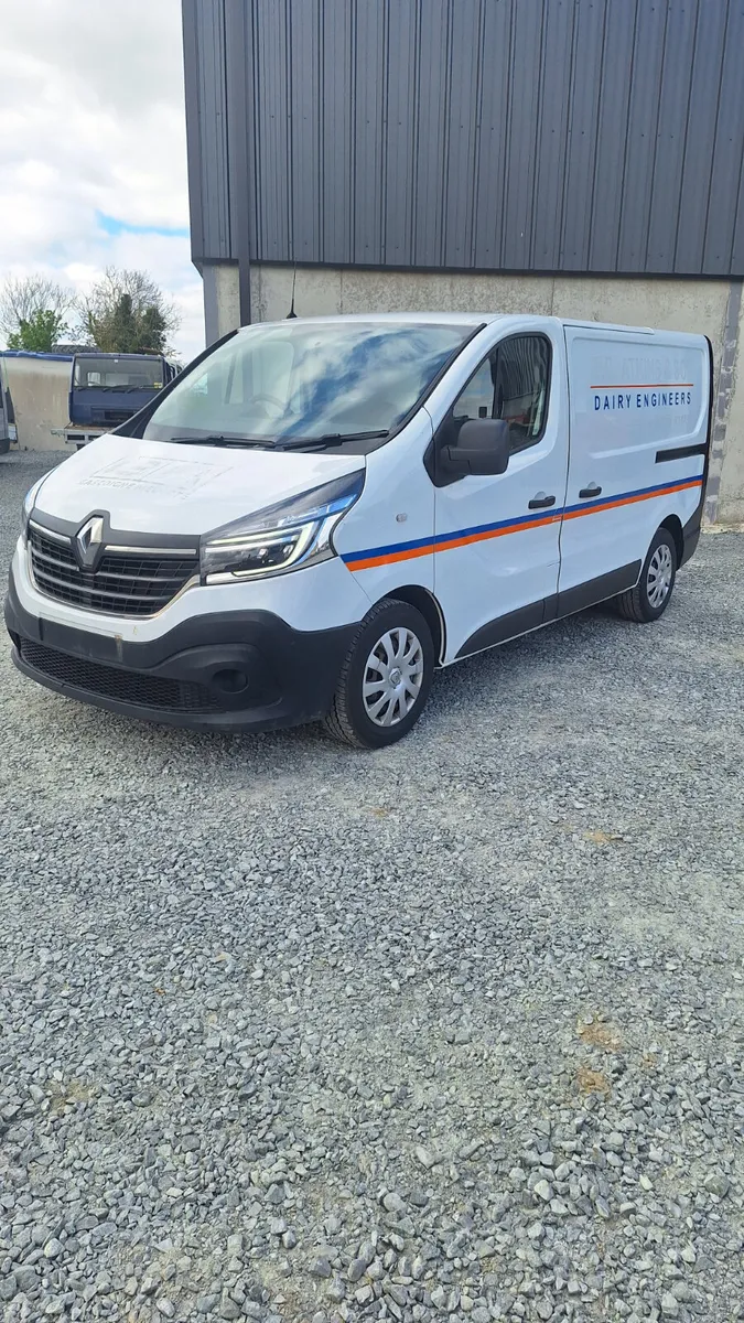 2019 Renault Trafic Facelift Model For Dismantling - Image 3