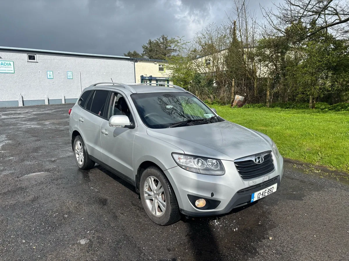 2012 Hyundai Santa Fe 2.2 Automatic 4WD - Image 3