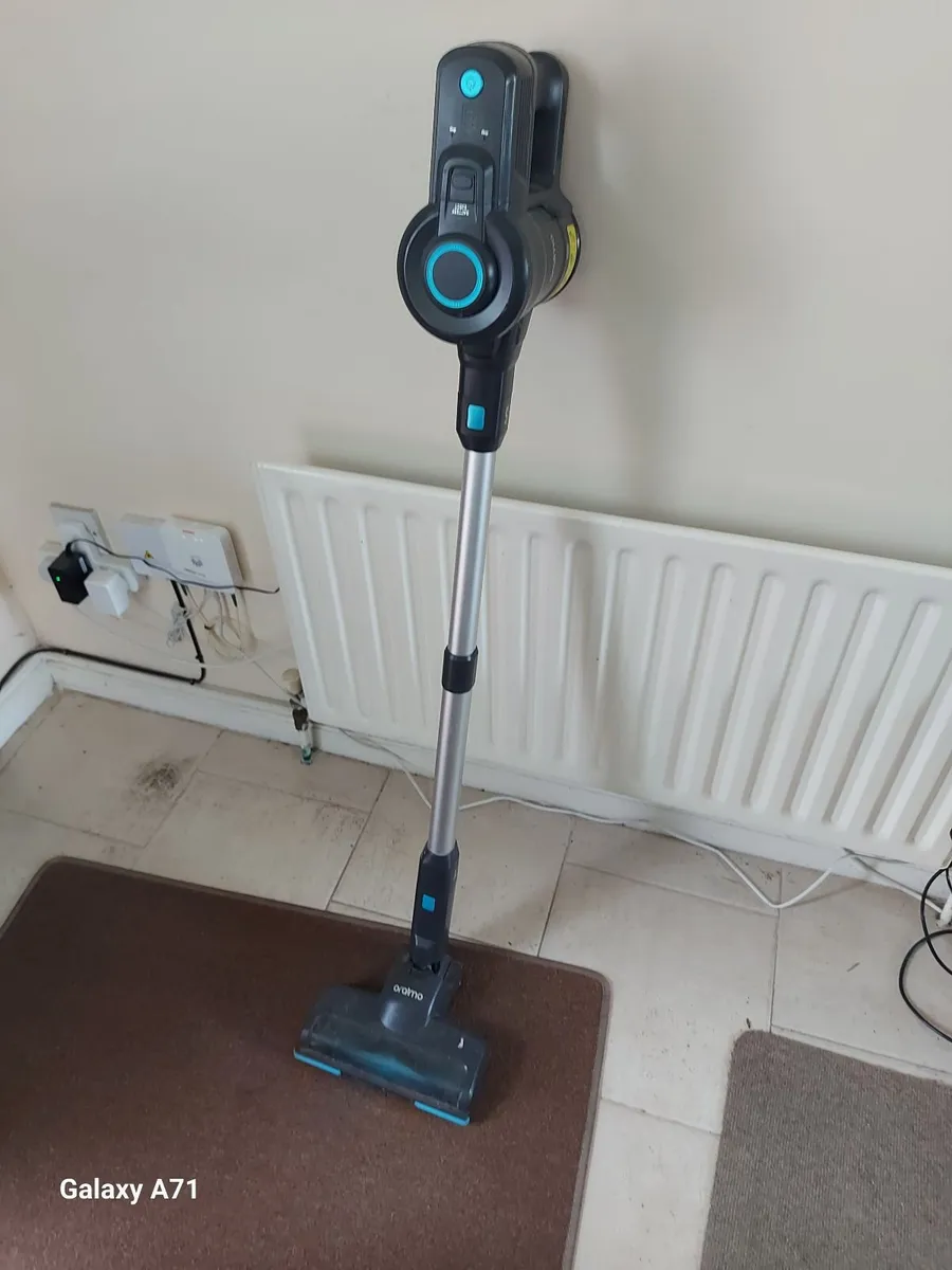 Oraimo Cordless Vacuum Cleaner with 2200mAh6 Recha - Image 1
