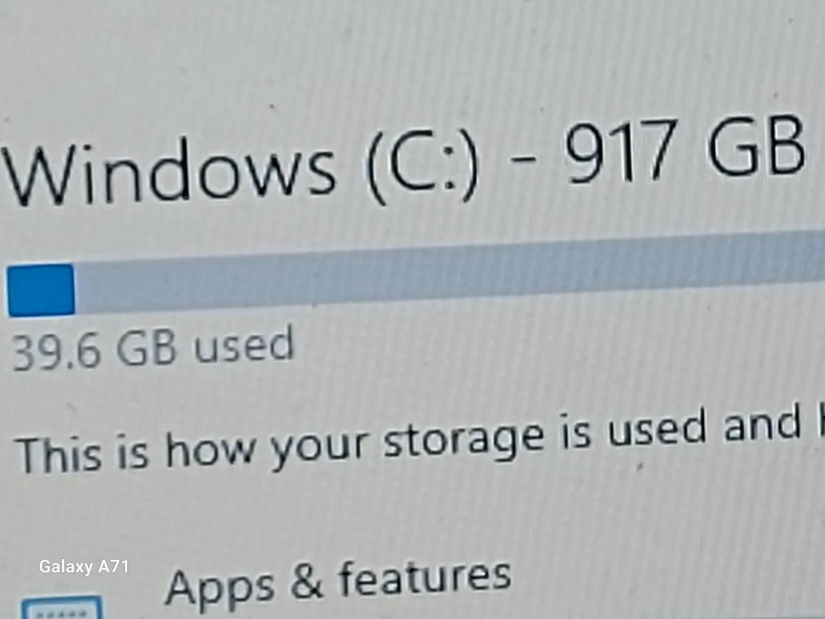 HP 15.6 Inch Laptop, Model 15-ba079sa, Red - Image 3