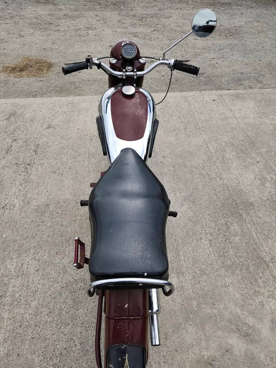 BSA 250 - Image 4