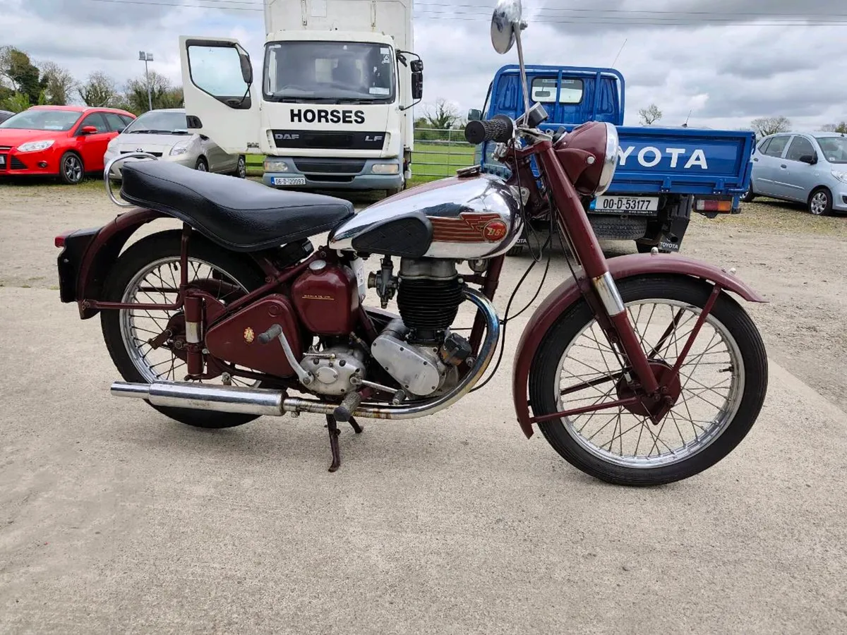 BSA 250 - Image 2
