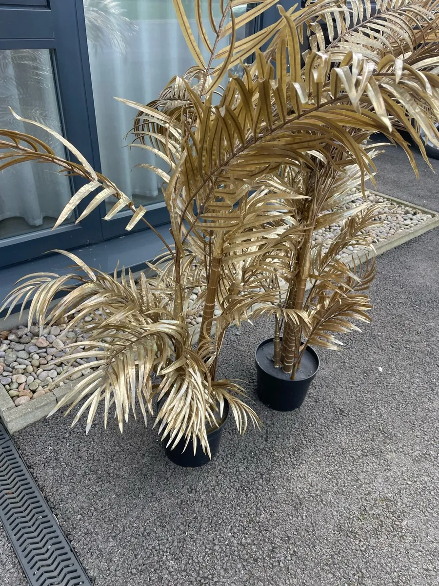 Decorative golden ferns - Image 1
