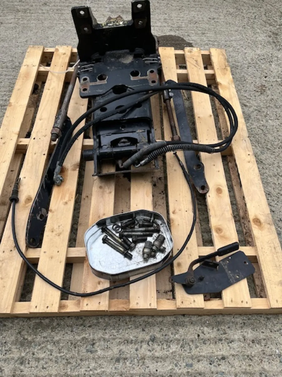 Pickup Hitch to suit New Holland 115 TSA etc - Image 1