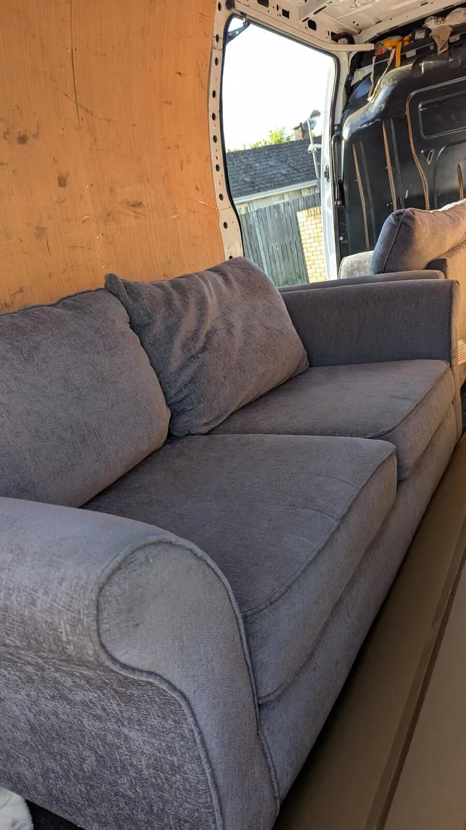 3+2 light grey lovely condition - Image 2