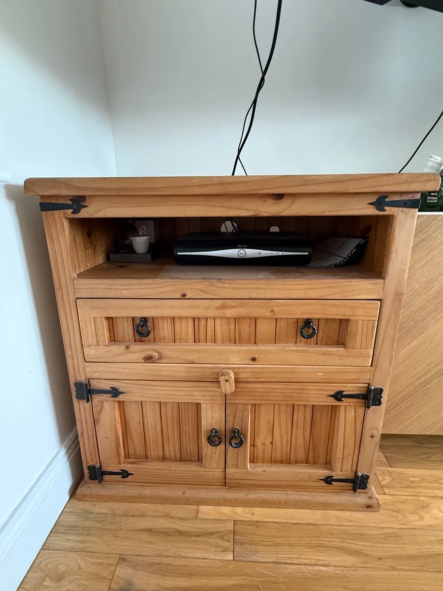 TV Cabinet - Image 1