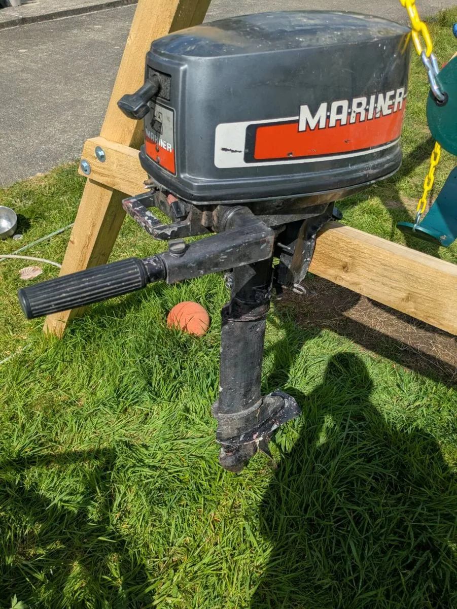 Mariner 5M outboard engine for repair or breaking - Image 2