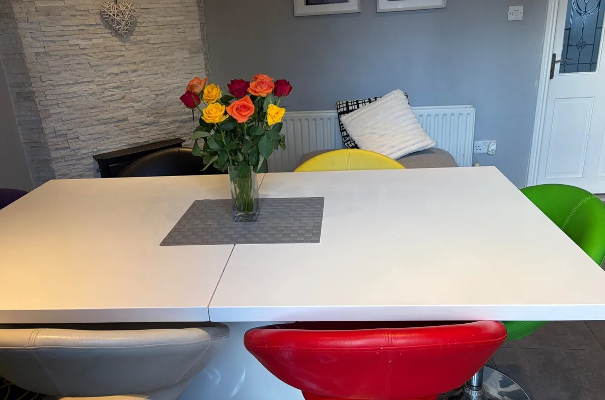 Kitchen Table - Image 3