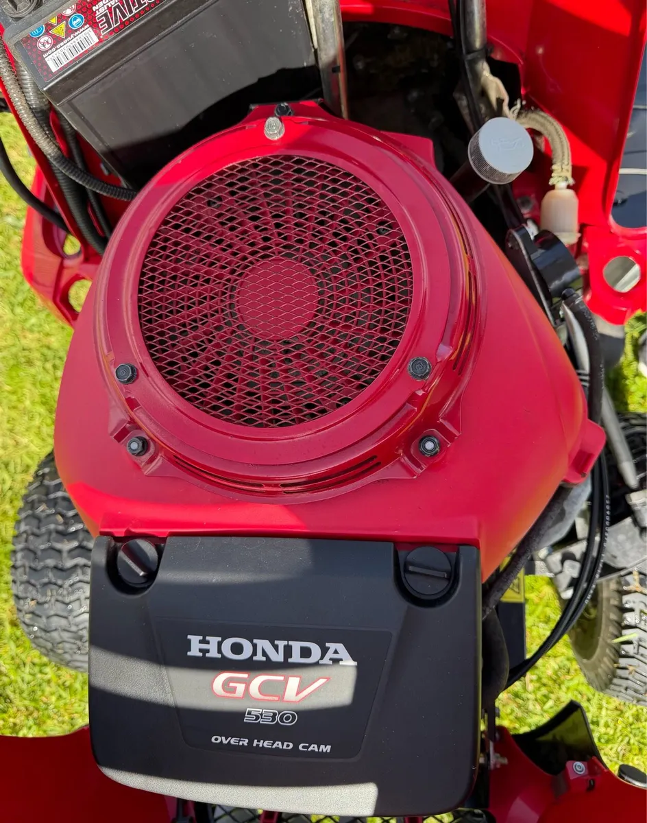 HONDA HYDROSTATIC MOWER - Image 4