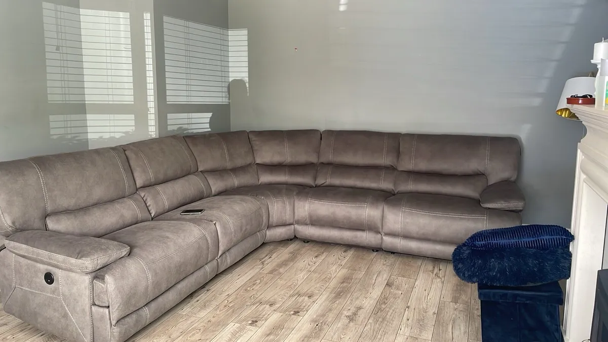 Corner Sofa/Couch - Image 2