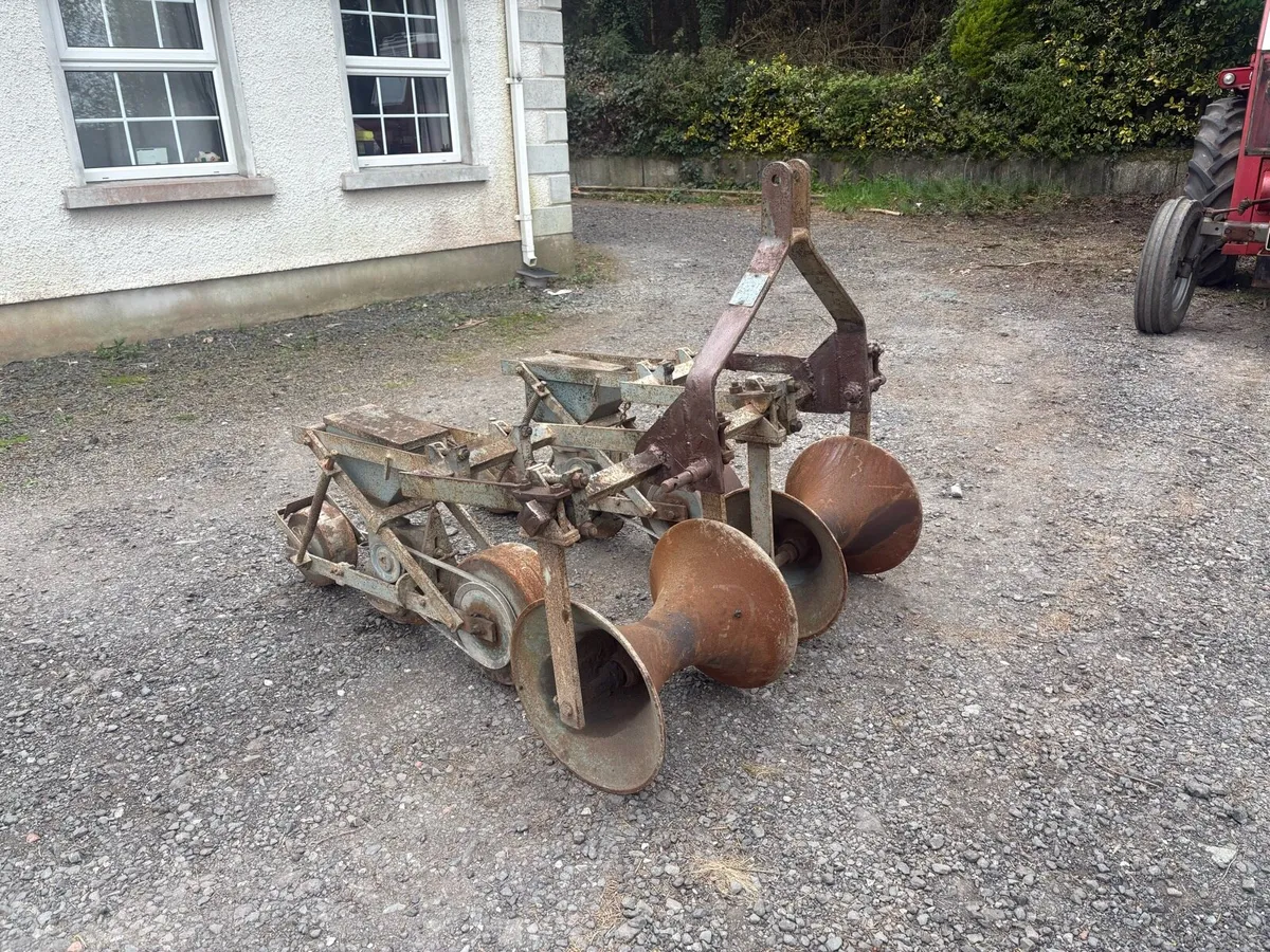 Webb precision Vegetable seeder - Image 1