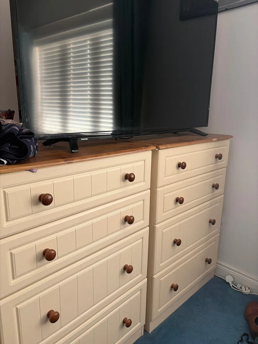 Two chests of drawers