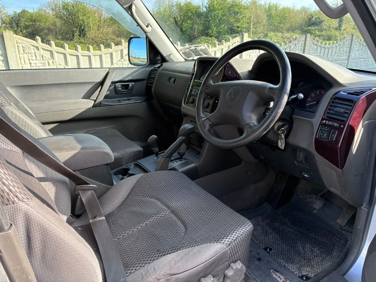 99 Mitsubishi Pajero 3.2Did auto commercial - Image 4