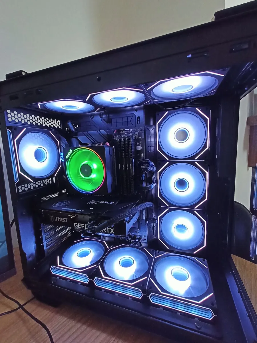 High end Gaming PC setup with monitor and - Image 1