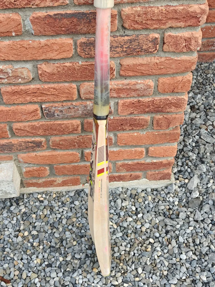Kookaburra Cricket bat - Image 4