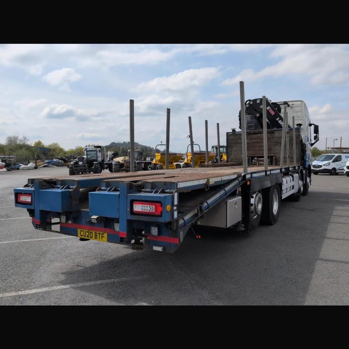 Volvo Hiab Beavertail - Image 3