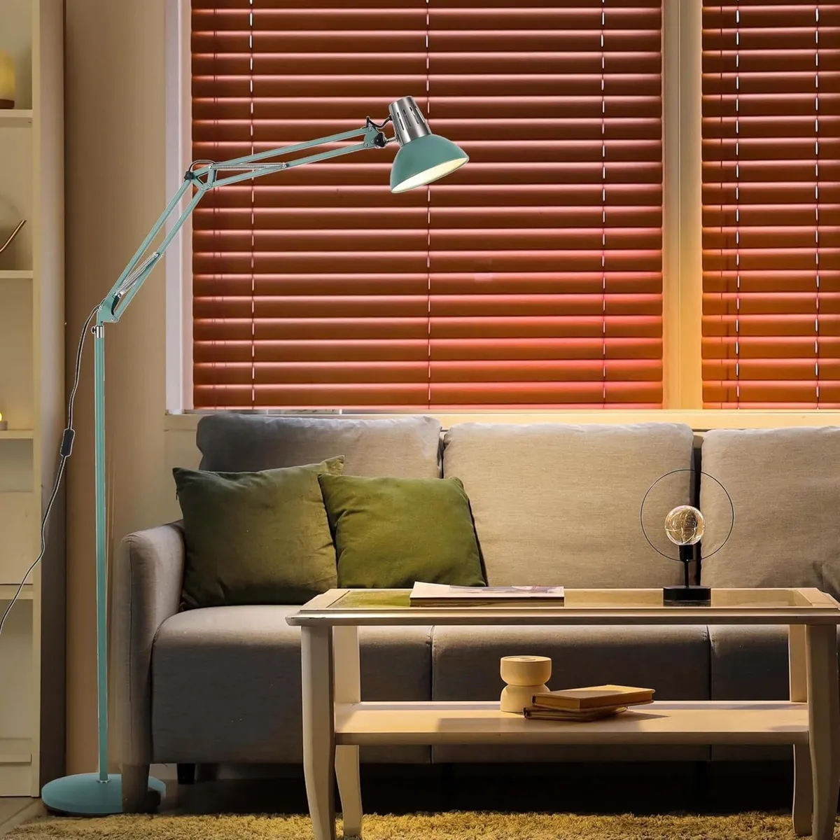 ® Modern Adjustable Floor Lamp – Extendable Arm - Image 3