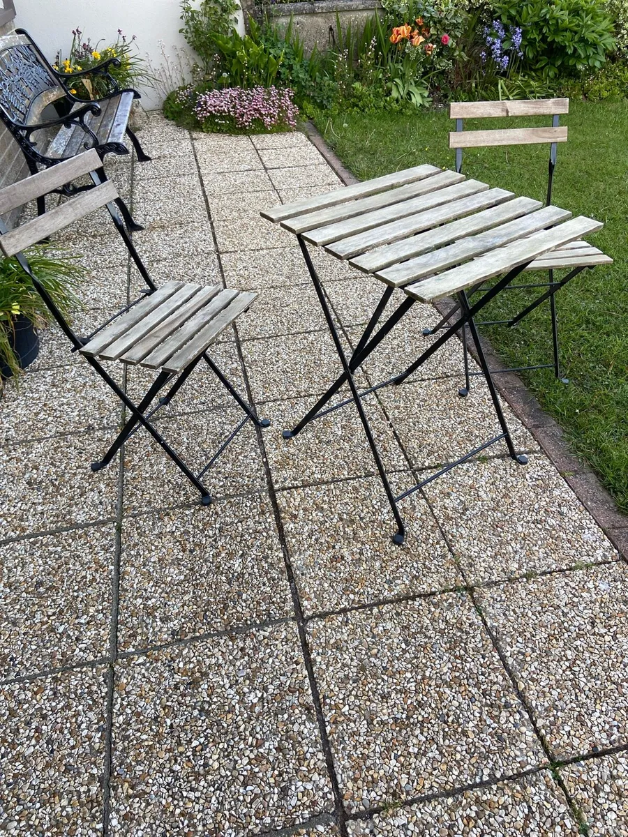 Garden. Table. &  2. Chairs - Image 2