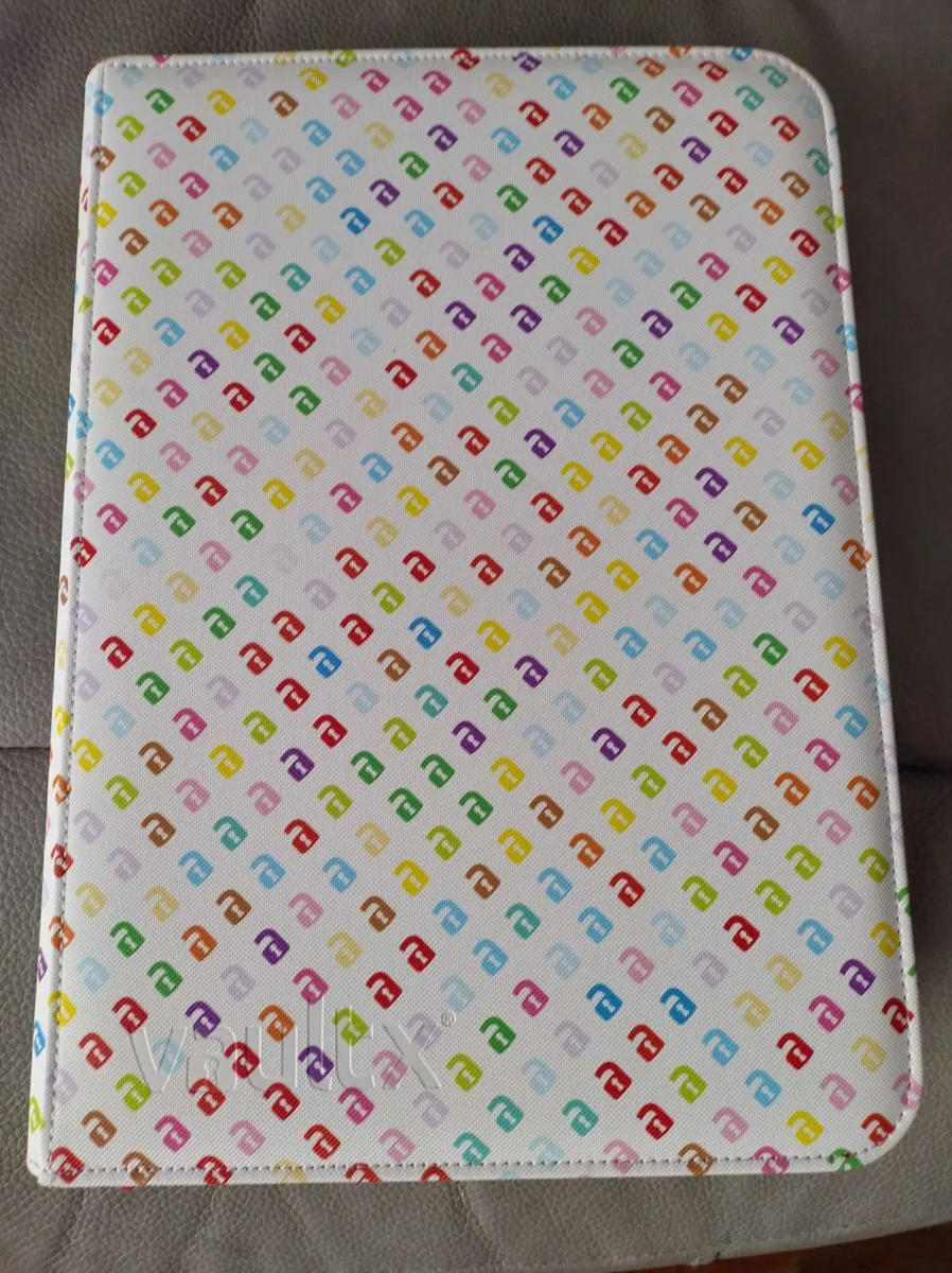 Vault X Zip Binder Anniversary Edition 9-Pocket - Image 2