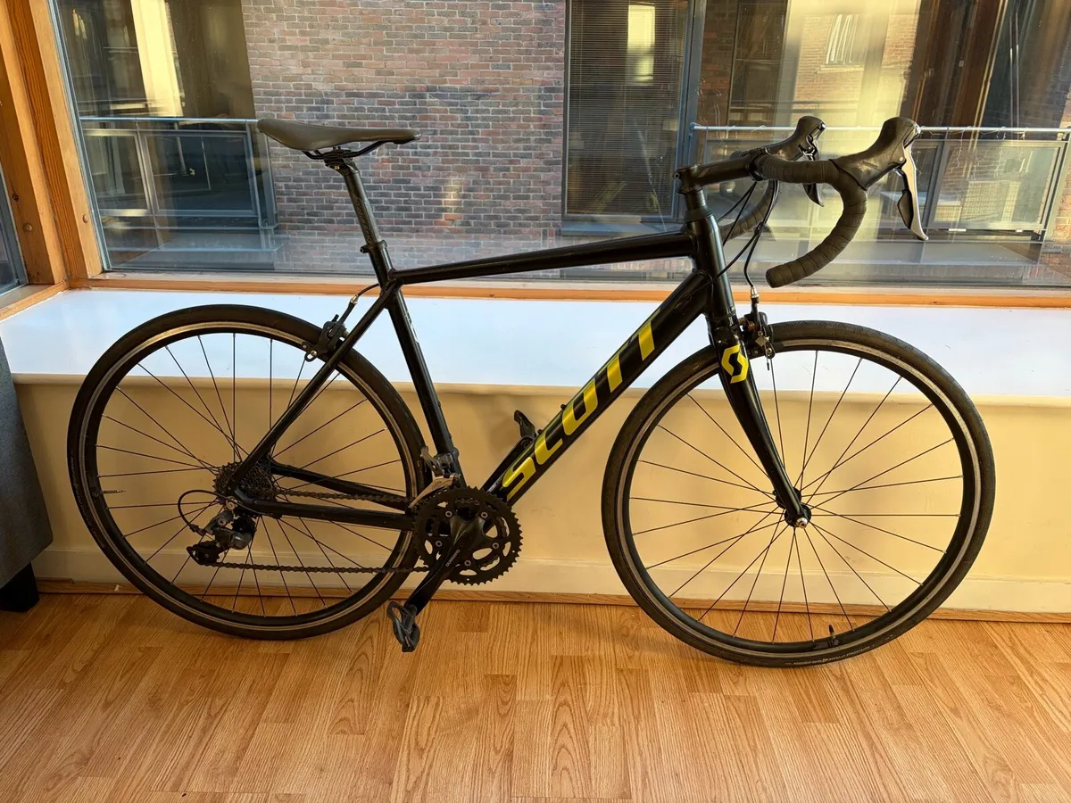 Scott Speedster 40 road bike - Image 1