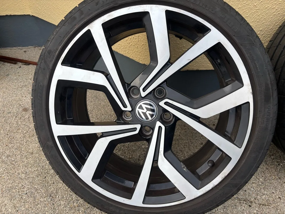 Alloys and tires - Image 4