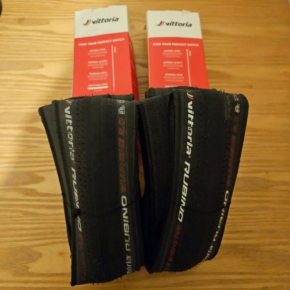 Tyres 700c x 28mm Vittoria Rubhino 2.0 (x2)